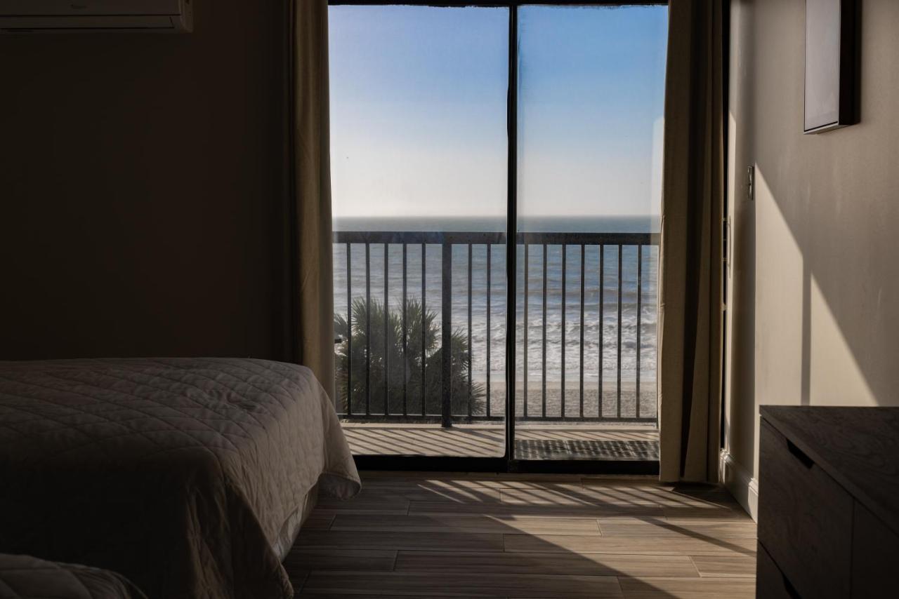 Aventura On The Ocean Hotel Миртъл Бийч Екстериор снимка